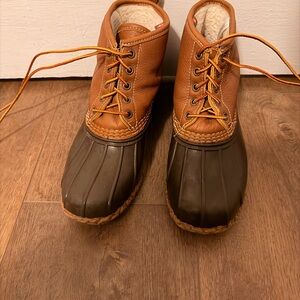 Women’s LL Bean Bean Boots / fleece lined / Brown and Tan Duck Boots sz 9